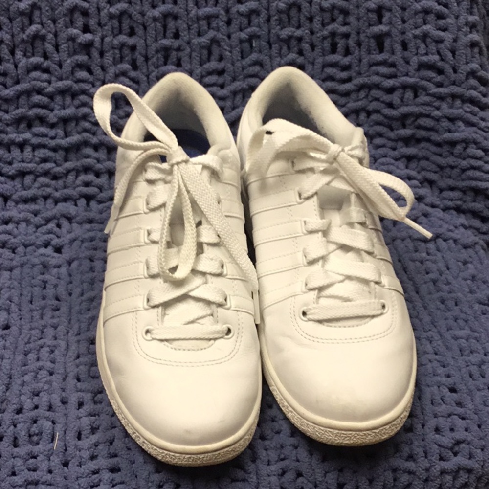 Womens White KSwiss Tennis Shoes Sneakers